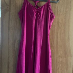 Mountain hardwear M women's athletic dress great condition